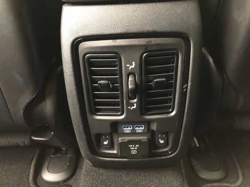 Certified 2024 Dodge Durango GT image 14