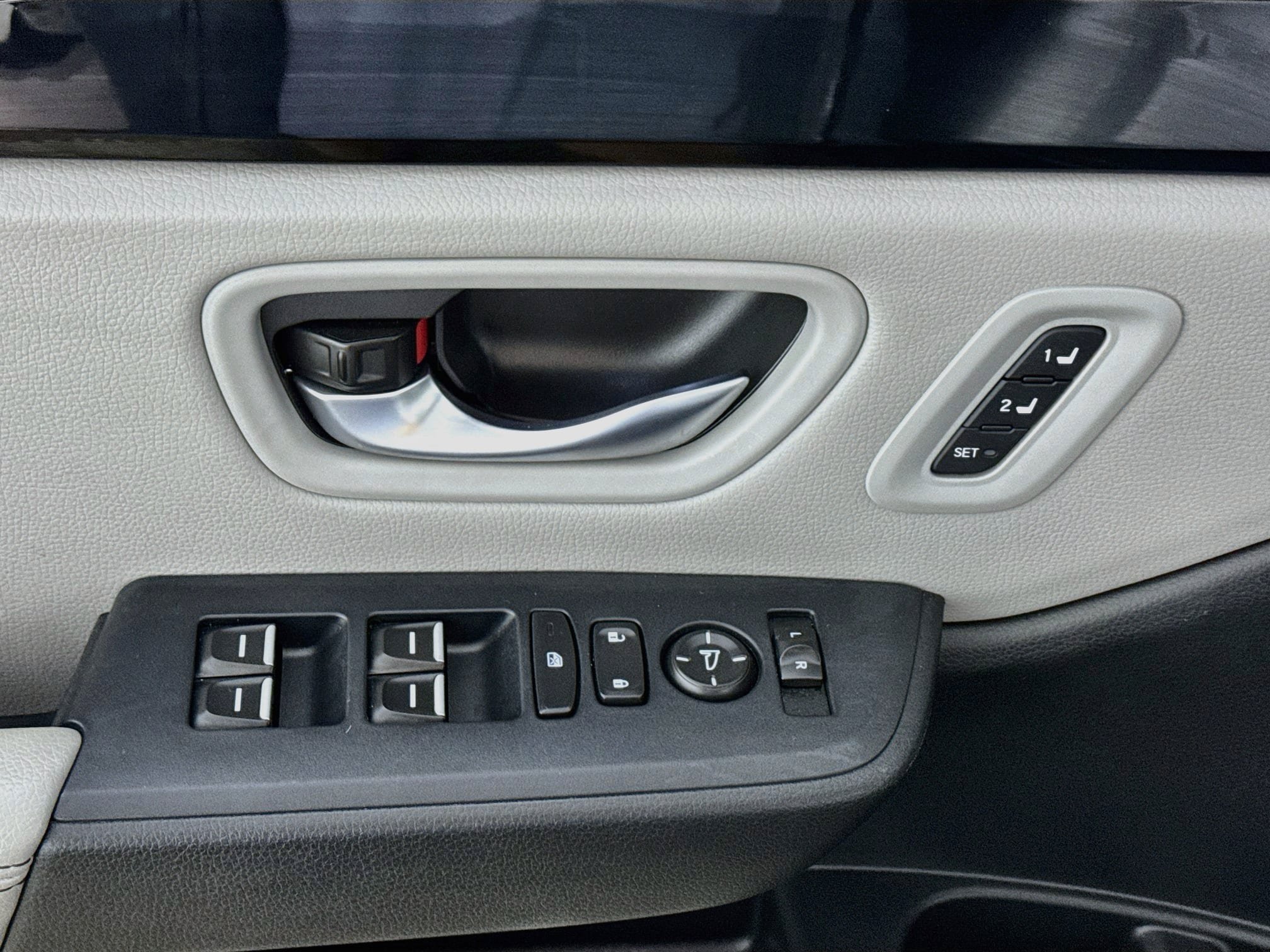 Used 2025 Honda Pilot Touring image 21