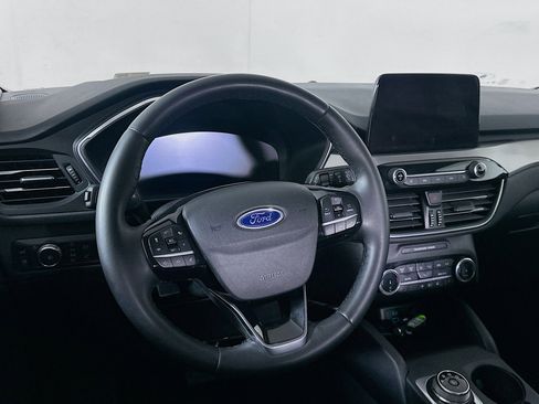 Used 2022 Ford Escape Titanium FWD image 18