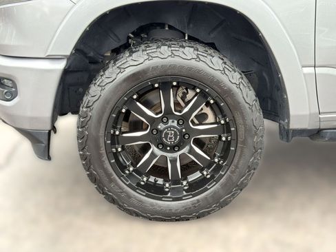 Used 2022 RAM 1500 Limited AWD/4WD image 12