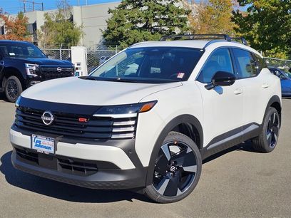 New 2026 Nissan Kicks SR w/ Cold Weather Package