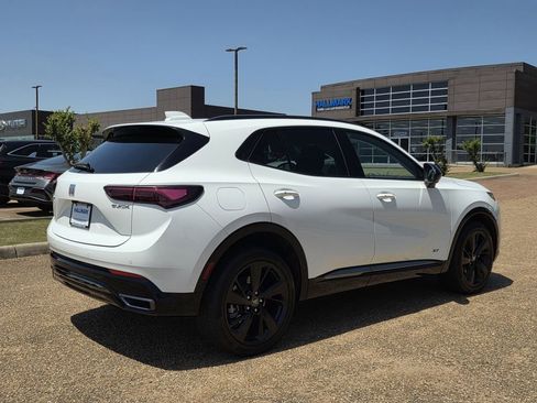Used 2025 Buick Envision Sport Touring AWD/4WD image 4