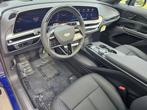 New 2026 Cadillac Lyriq Sport AWD/4WD image 19