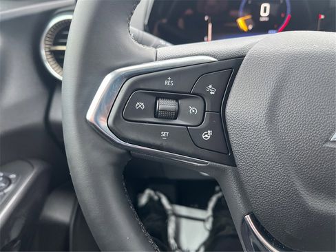 Used 2025 Chevrolet Trax ACTIV w/ Driver Confidence Package image 29