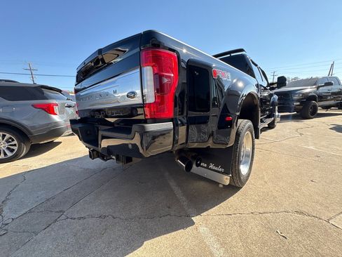 Used 2018 Ford F450 Platinum w/ Platinum Ultimate Package image 3