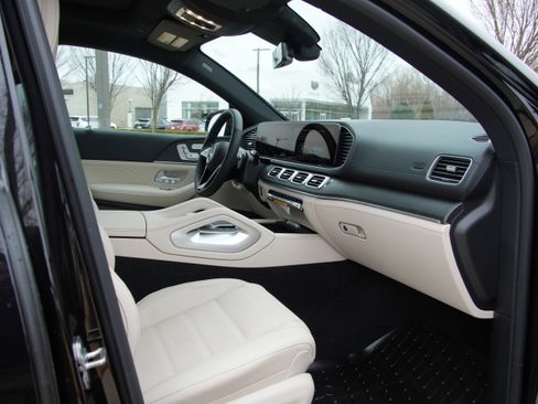 New 2026 Mercedes-Benz GLE 450 4MATIC Coupe image 16