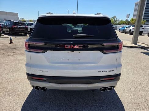 Used 2025 GMC Acadia Elevation FWD image 13