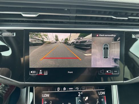 Used 2023 Audi Q8 Premium Plus image 23