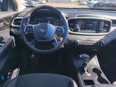 Used 2020 Kia Sorento AWD V6 image 28