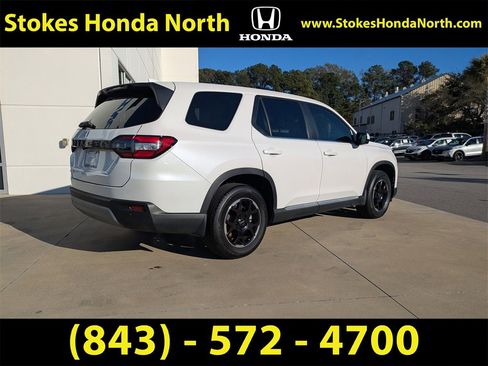 Certified 2025 Honda Pilot EX-L image 4