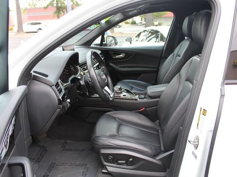Used 2019 Audi Q7 3.0T Prestige w/ Prestige Package AWD/4WD image 22