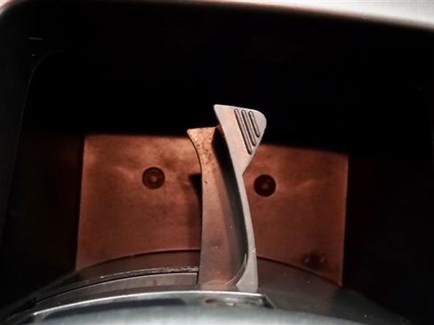 Used 2008 Nissan Titan SE image 25