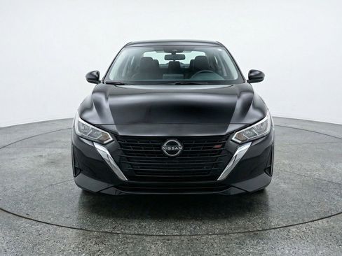 Used 2025 Nissan Sentra SV image 2