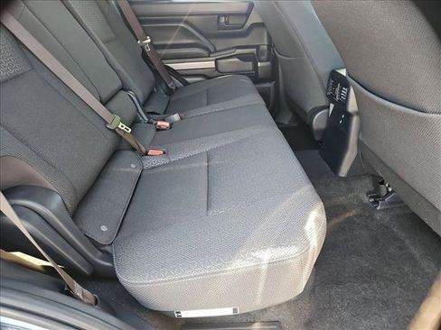Used 2025 Toyota 4Runner SR5 AWD/4WD image 25
