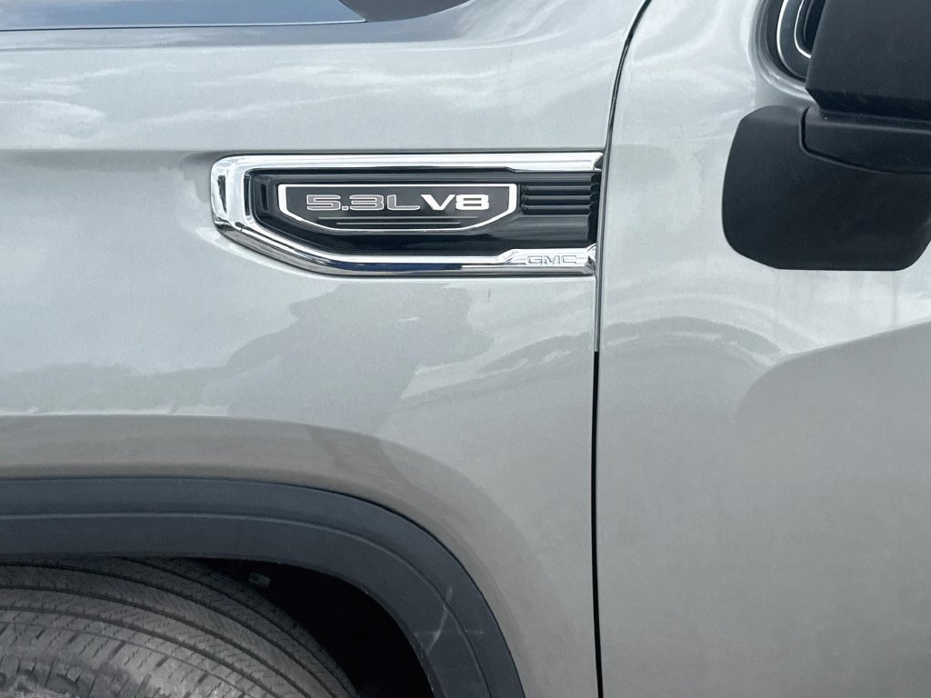 Used 2025 GMC Sierra 1500 SLT RWD image 8