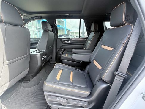 Used 2022 GMC Yukon AT4 w/ Technology Package AWD/4WD image 29