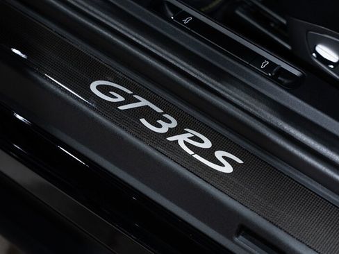 Used 2019 Porsche 911 GT3 RS RWD image 26