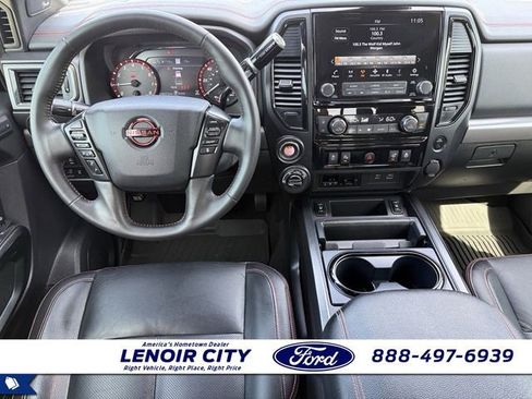 Used 2023 Nissan Titan PRO-4X w/ Pro-4x Convenience Package AWD/4WD image 15