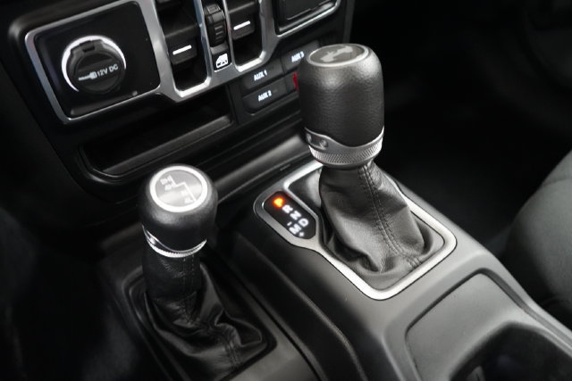 Used 2021 Jeep Wrangler Unlimited Sport AWD/4WD image 30
