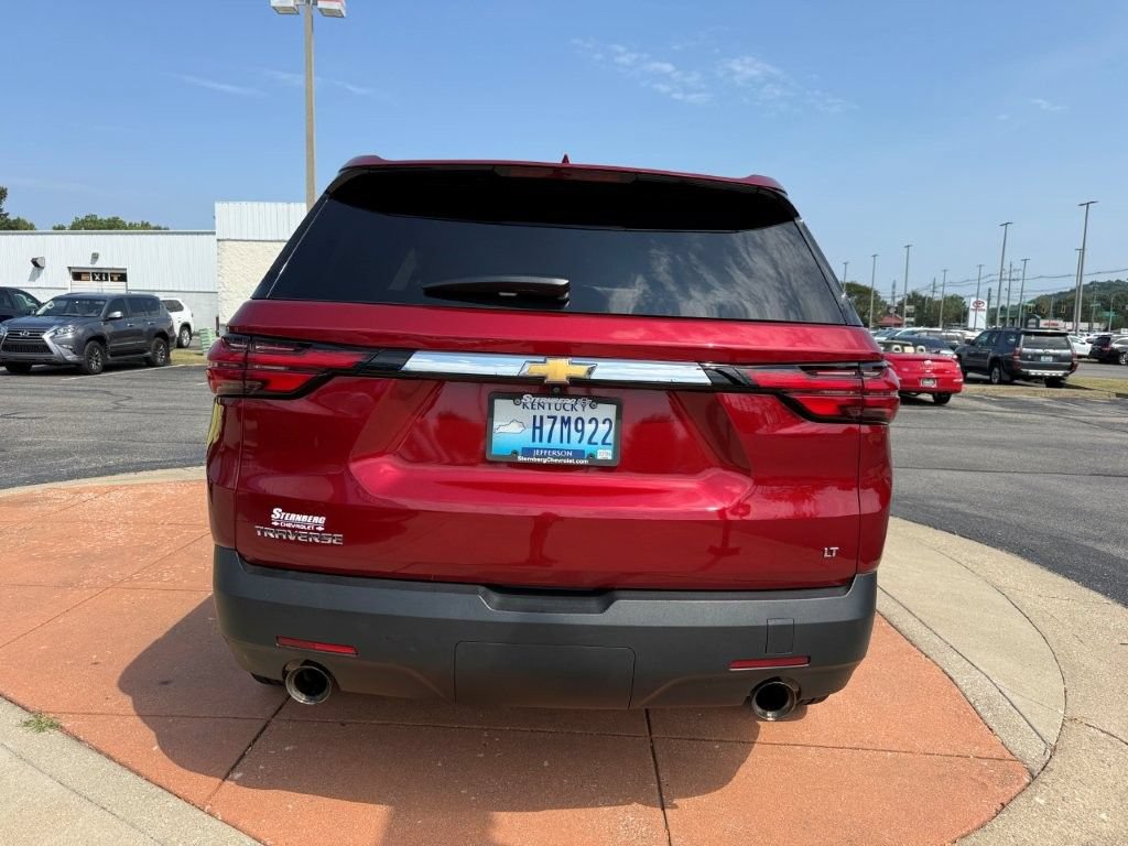 Used 2023 Chevrolet Traverse LT FWD image 5