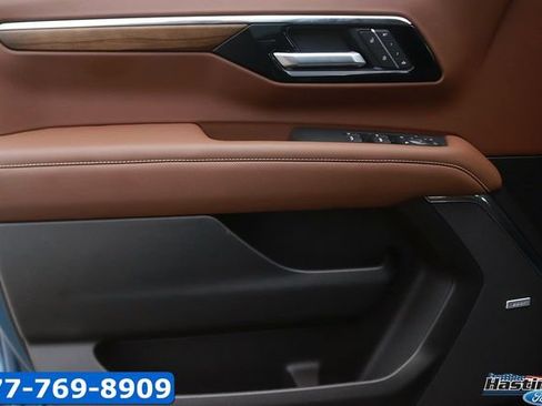 Used 2026 Chevrolet Tahoe High Country w/ Sun And Tow Package AWD/4WD image 10