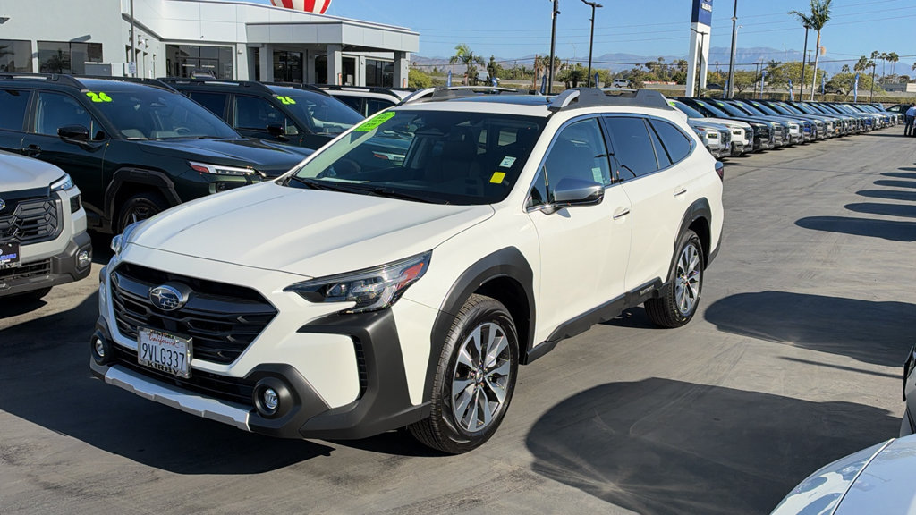 Certified 2025 Subaru Outback Touring XT AWD/4WD image 3