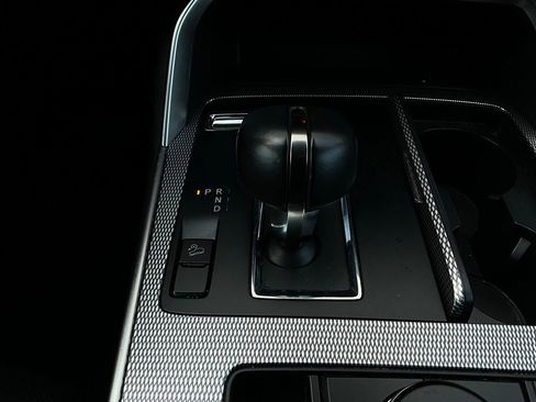 Used 2025 MAZDA CX-70 3.3 Turbo w/ Preferred Package image 25