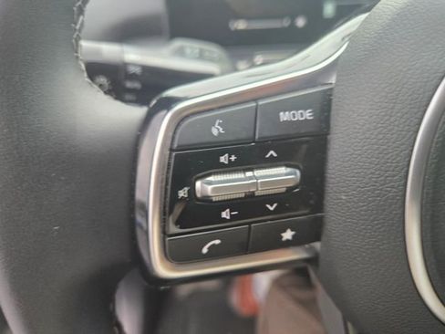 Used 2025 Kia Sorento S w/ Panoramic Sunroof Package FWD image 15