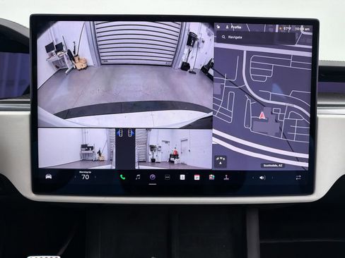 Used 2022 Tesla Model X Plaid image 7