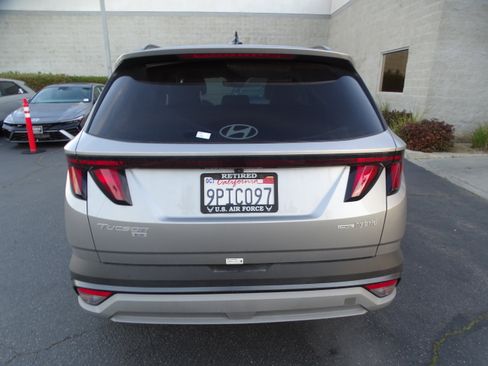 Used 2025 Hyundai Tucson Blue image 5