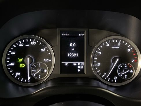 Used 2021 Mercedes-Benz Metris Passenger image 46