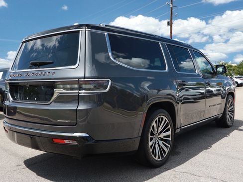Used 2024 Jeep Grand Wagoneer L Series III AWD/4WD image 5