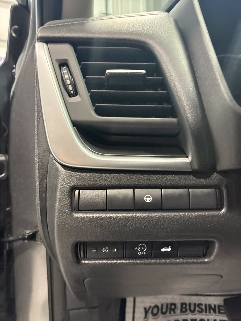Used 2024 Nissan Rogue SV FWD image 18