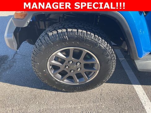 Used 2020 Jeep Gladiator Overland image 9