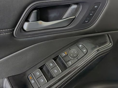 Used 2024 Nissan Rogue SL w/ SL Premium Package FWD image 20