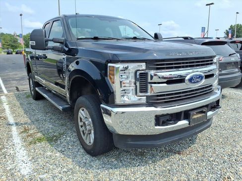 Used 2018 Ford F250 XLT w/ Snow Plow Prep Package AWD/4WD image 13