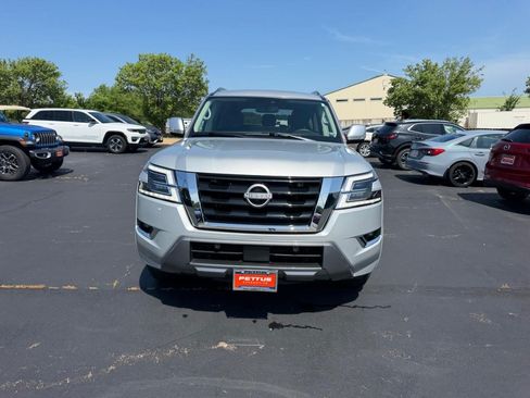 Used 2023 Nissan Armada SV AWD/4WD image 8