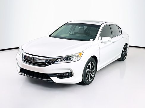 Used 2017 Honda Accord EX-L image 3