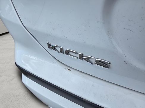 Used 2023 Nissan Kicks S image 20