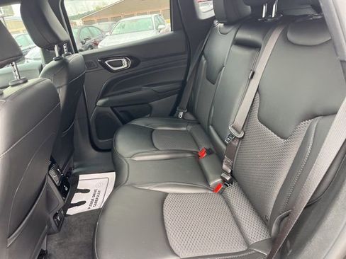 Used 2022 Jeep Compass Altitude w/ Sun and Sound Group image 10
