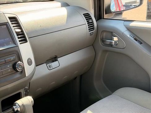Used 2019 Nissan Frontier SV RWD image 10