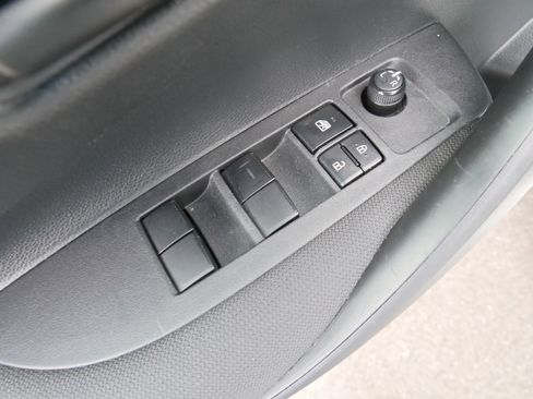 Used 2023 Toyota Corolla LE image 17