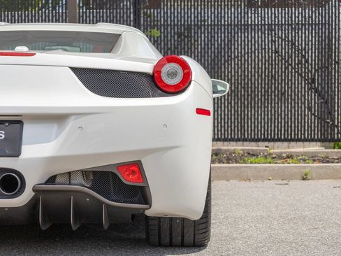 Used 2012 Ferrari 458 Spider RWD image 39