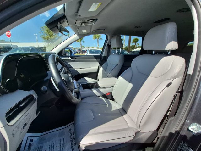 Used 2024 Hyundai Palisade SEL FWD image 16