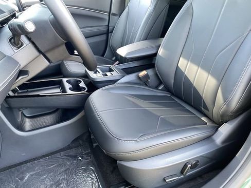 New 2026 Ford Mustang Mach-E Select image 40