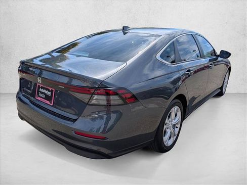 Used 2023 Honda Accord LX image 5