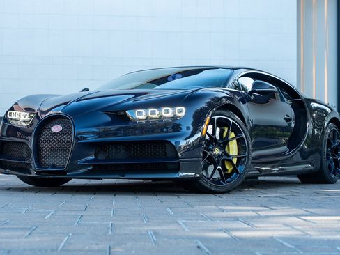 Used 2020 Bugatti Chiron image 50