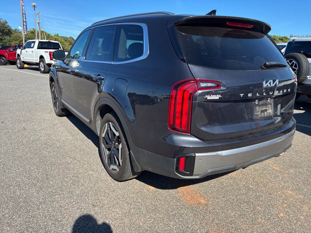 Used 2025 Kia Telluride S FWD image 3