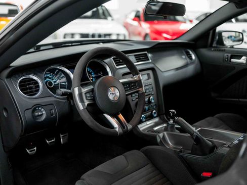 Used 2013 Ford Mustang Boss 302 RWD image 2