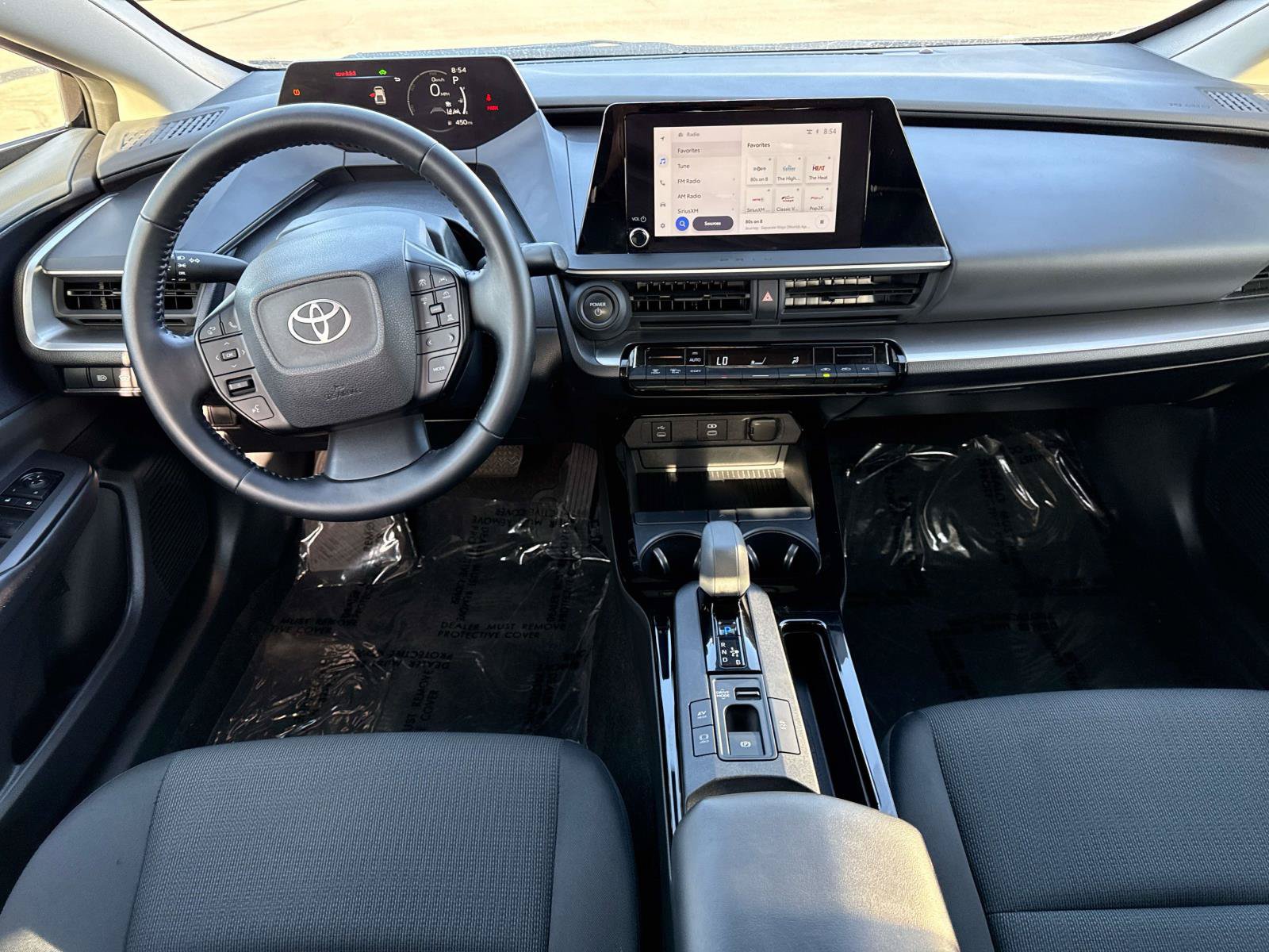 Used 2025 Toyota Prius LE FWD image 15